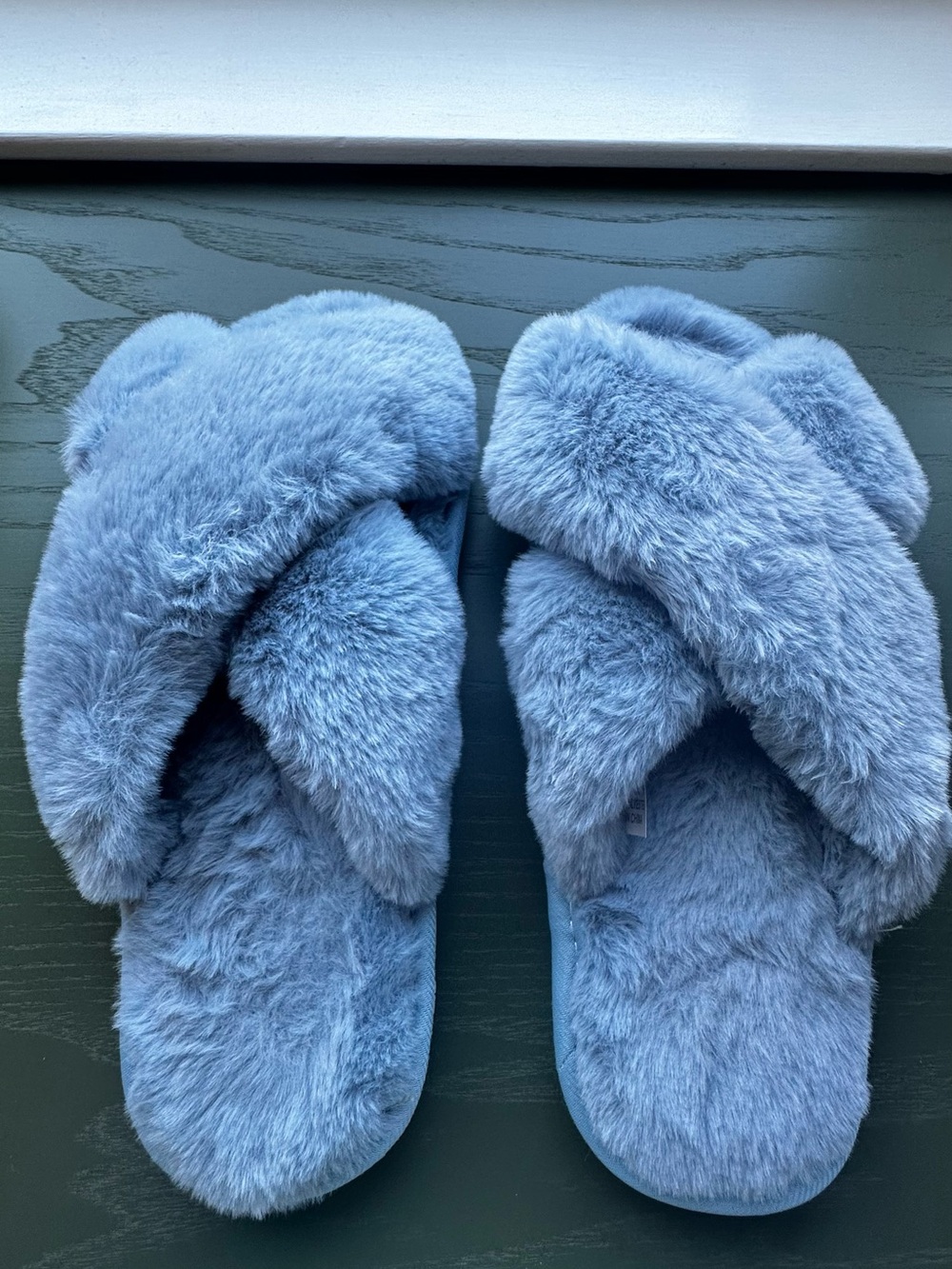 Plush Cross-Band Women's Faux Fur Slide Sandals in Light Blue